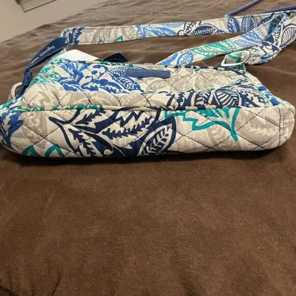 Vera Bradley Little Hipster Crossbody bag Quilted Santiago pattern (retired) - Picture 9 of 10